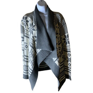 Express Cardigan Womens Small Petite Snowflake Isle Pattern Merino Wool Sweater